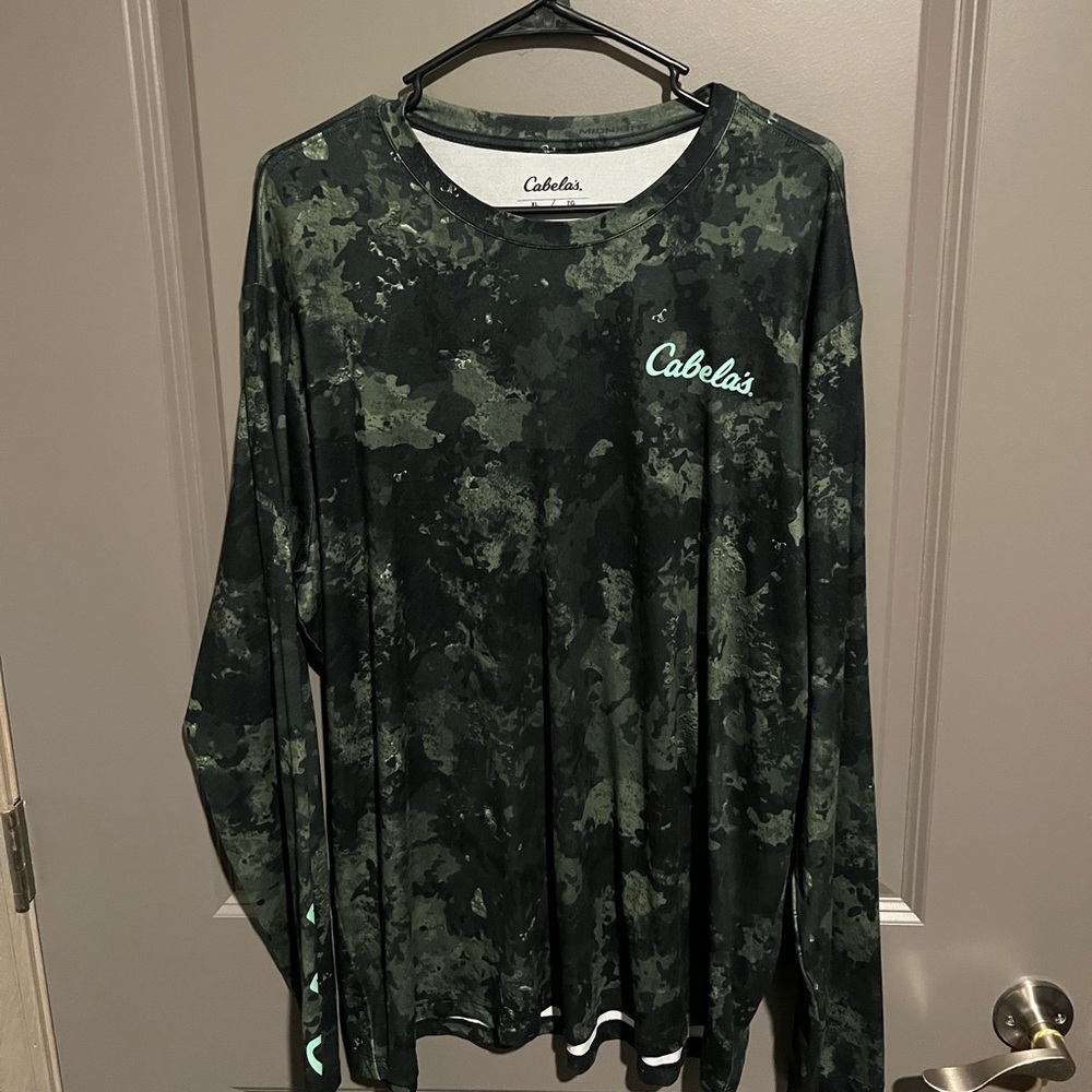Cabelas Fishing Shirt XL “Skins”
